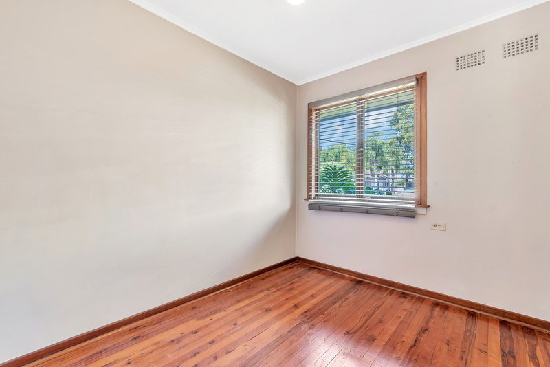 Photo - 43 Coonong St , Busby NSW 2168 - Image 3