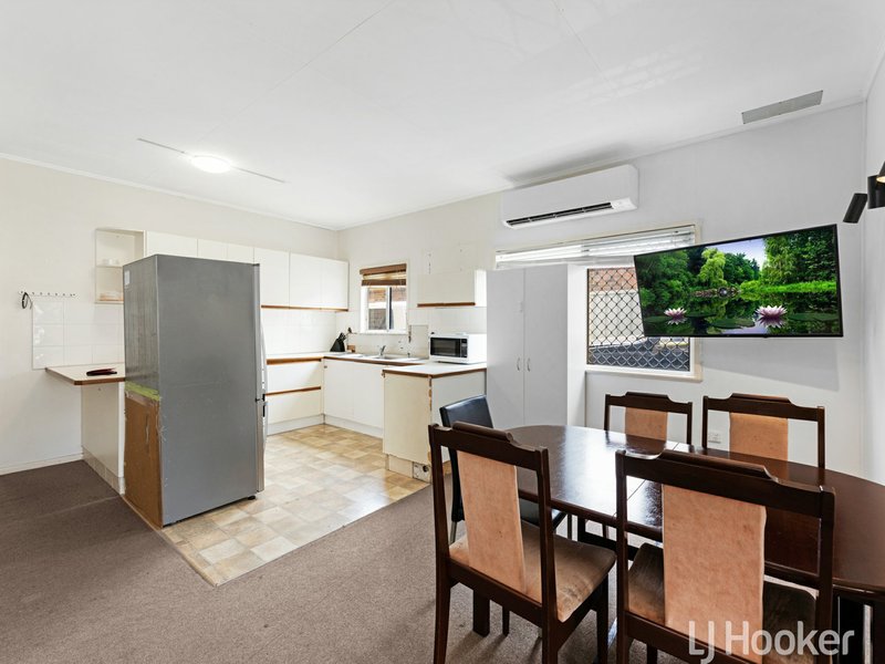 Photo - 43 Corser Street, Point Vernon QLD 4655 - Image 9