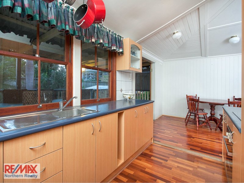 Photo - 43 Dayboro Road, Petrie QLD 4502 - Image 9