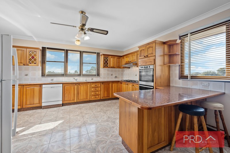 Photo - 43 De Meyrick Avenue, Casula NSW 2170 - Image 4