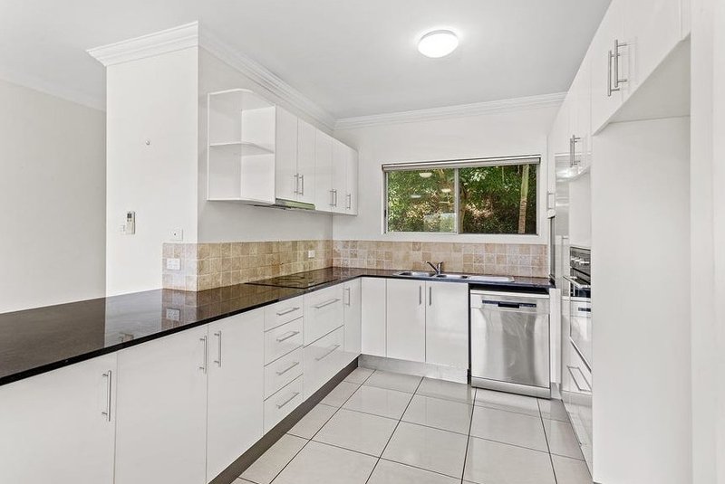 Photo - 4/3 Deloraine Close, Cannonvale QLD 4802 - Image 2