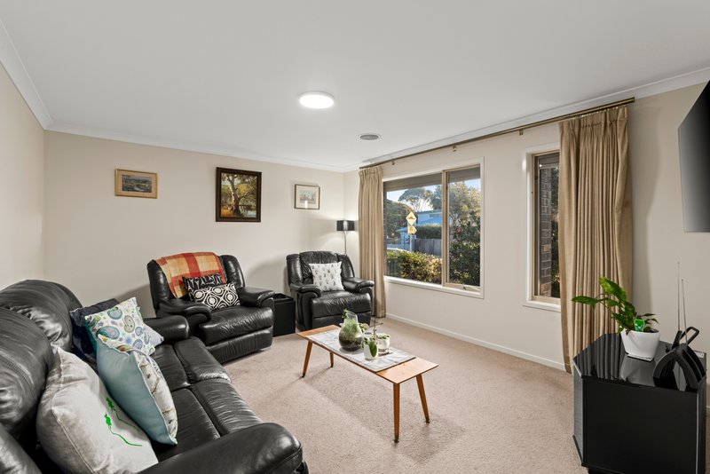 Photo - 43 Digby Avenue, Belmont VIC 3216 - Image 8