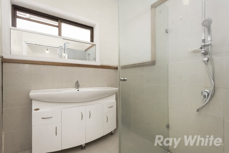 Photo - 43 Douglas Street, Ashwood VIC 3147 - Image 5