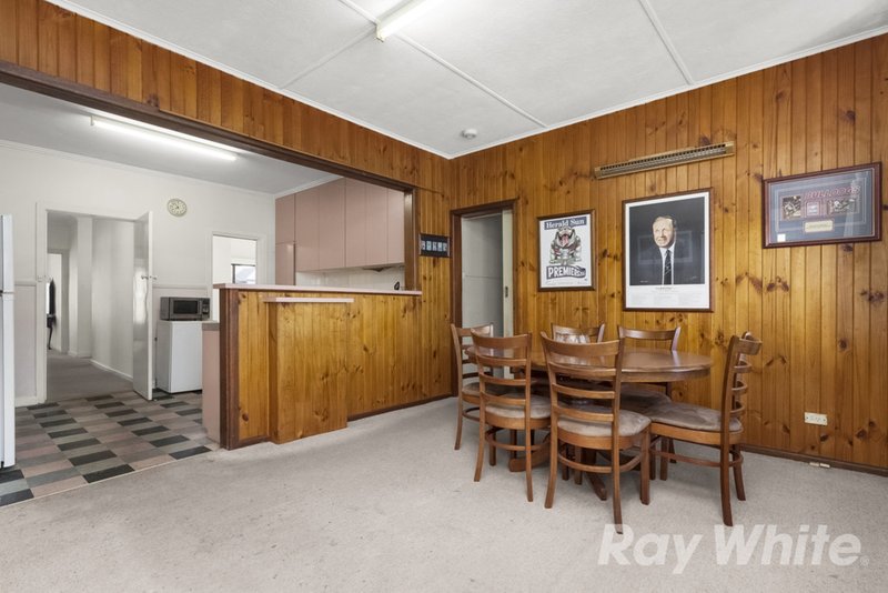 Photo - 43 Douglas Street, Ashwood VIC 3147 - Image 6