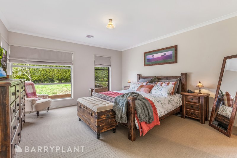 Photo - 43 East Street, Kilmore VIC 3764 - Image 2