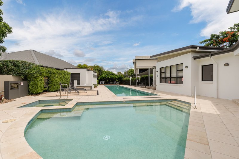 Photo - 43 Easthill Drive, Robina QLD 4226 - Image 13