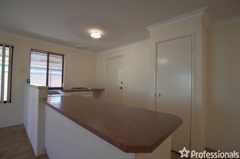 Photo - 43 Edgbaston Crescent, Port Kennedy WA 6172 - Image 6