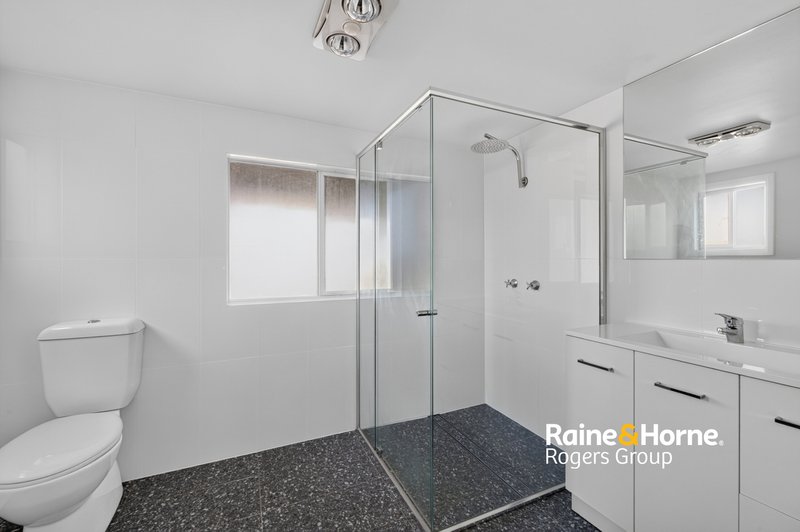 Photo - 43 Edgeworth Street, Cessnock NSW 2325 - Image 5