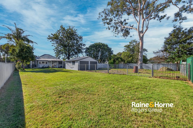 Photo - 43 Edgeworth Street, Cessnock NSW 2325 - Image 12