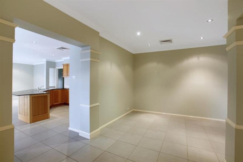 Photo - 43 Endeavour Circuit, Harrington Park NSW 2567 - Image 6