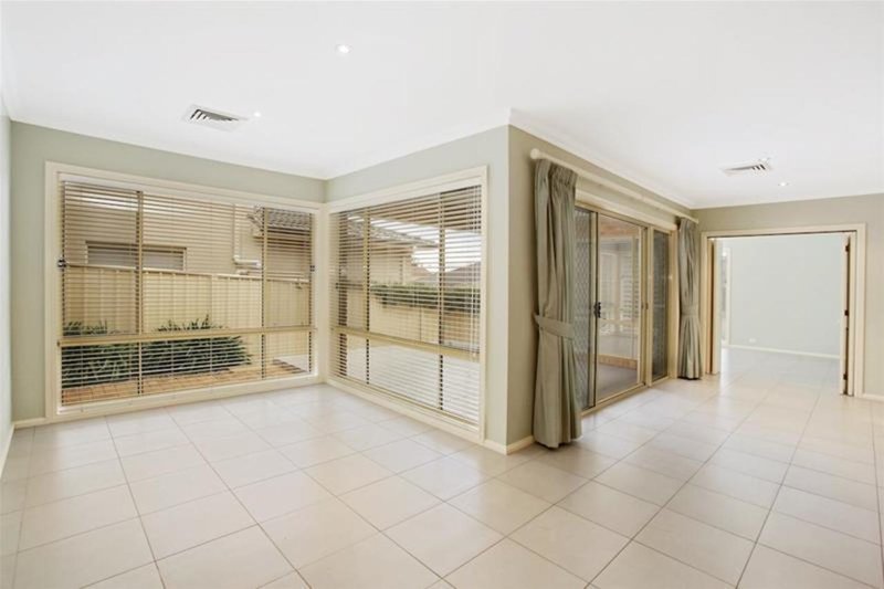 Photo - 43 Endeavour Circuit, Harrington Park NSW 2567 - Image 8