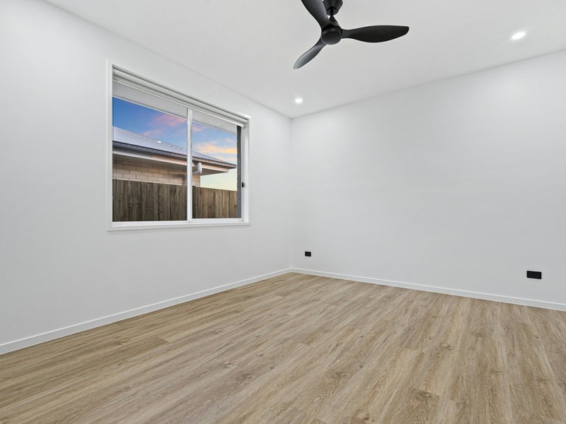 Photo - 43 Endeavour Circuit, South Maclean QLD 4280 - Image 16