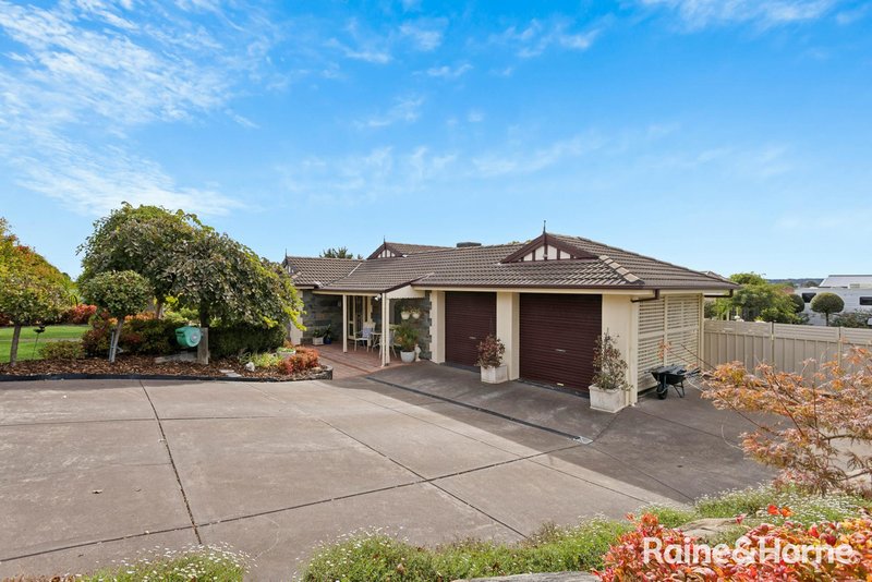 Photo - 43 Equestrian Drive, Woodcroft SA 5162 - Image 28