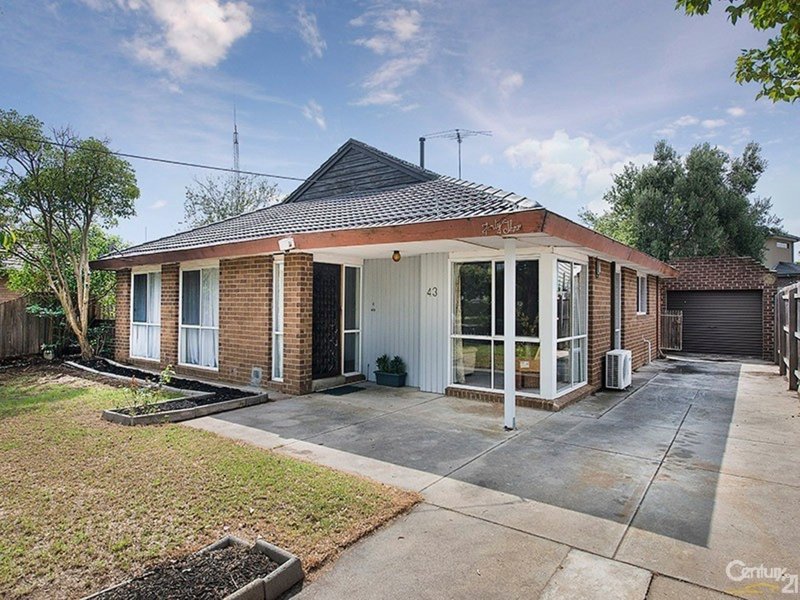 43 Ester Crescent, Clayton South VIC 3169