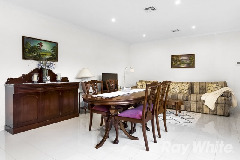 Photo - 43 Excelsior Circuit, Mulgrave VIC 3170 - Image 4