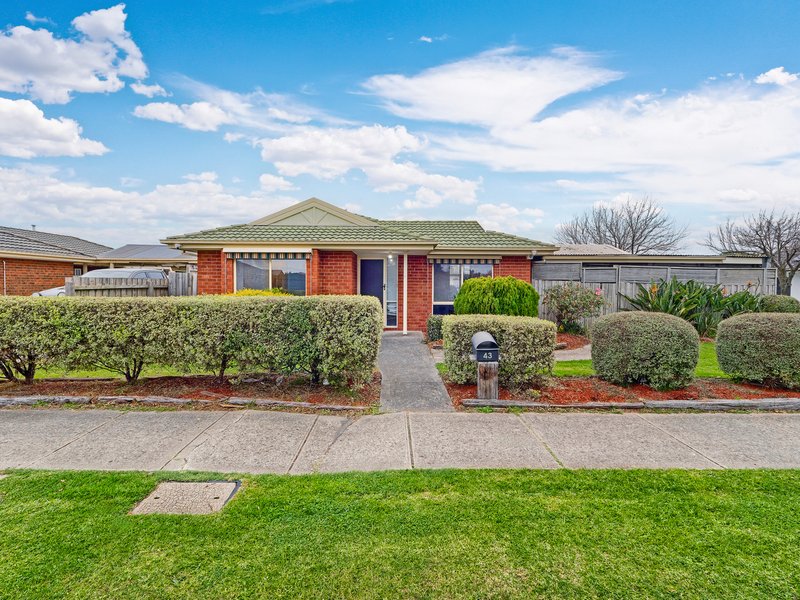 43 Fairhaven Boulevard, Cranbourne West VIC 3977