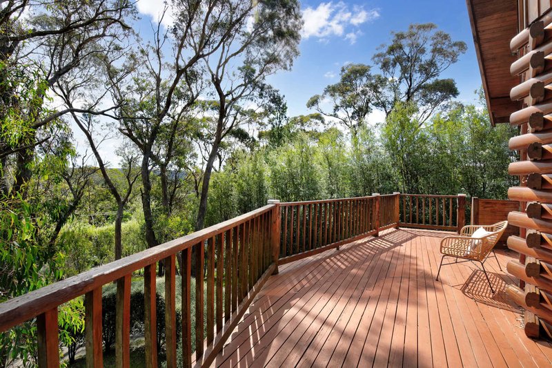 Photo - 43 First Avenue, Katoomba NSW 2780 - Image 3