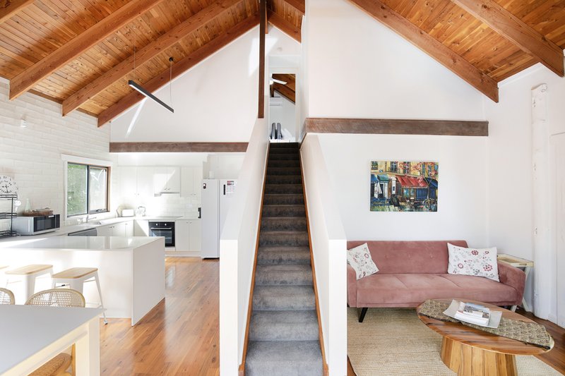 Photo - 43 First Avenue, Katoomba NSW 2780 - Image 7