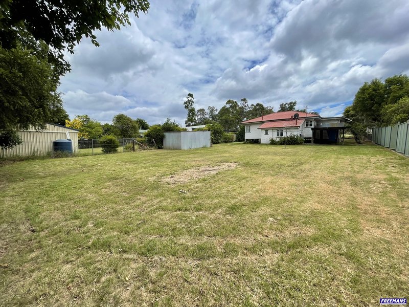 Photo - 43 Fitzroy Street, Kingaroy QLD 4610 - Image 9