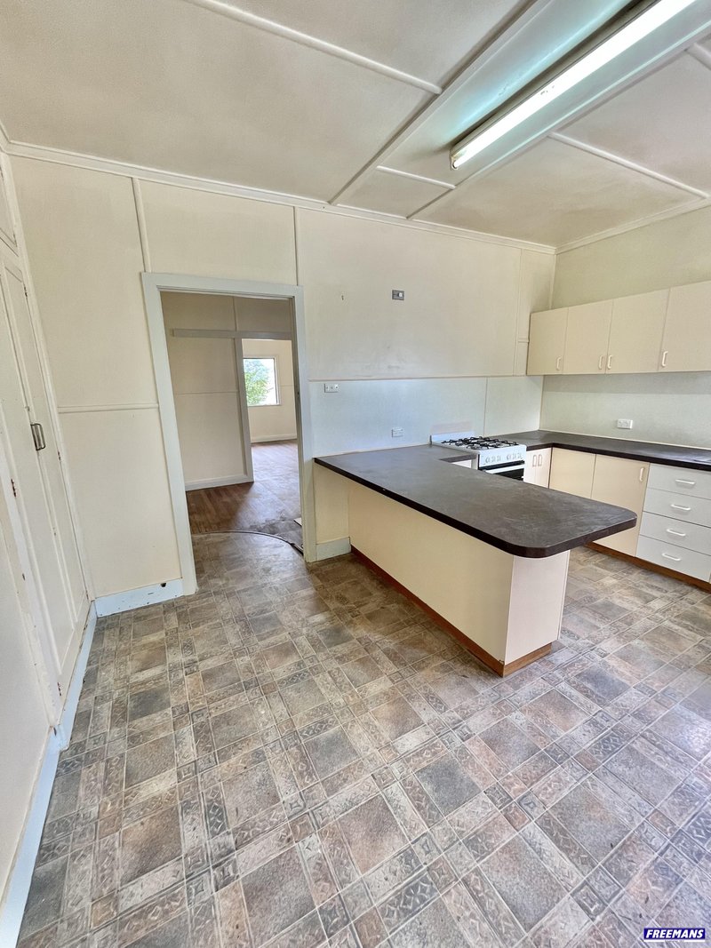 Photo - 43 Fitzroy Street, Kingaroy QLD 4610 - Image 24