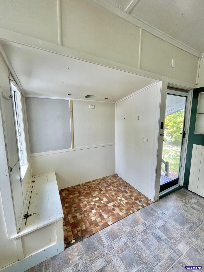 Photo - 43 Fitzroy Street, Kingaroy QLD 4610 - Image 27
