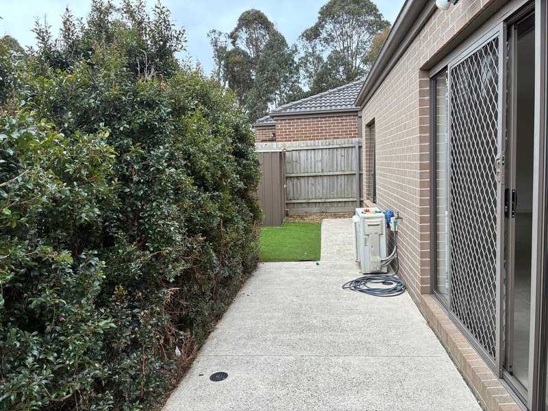 Photo - 43 Fitzroy Way, Whittlesea VIC 3757 - Image 3