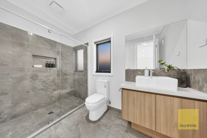 Photo - 43 Freshbrook Avenue, Truganina VIC 3029 - Image 12