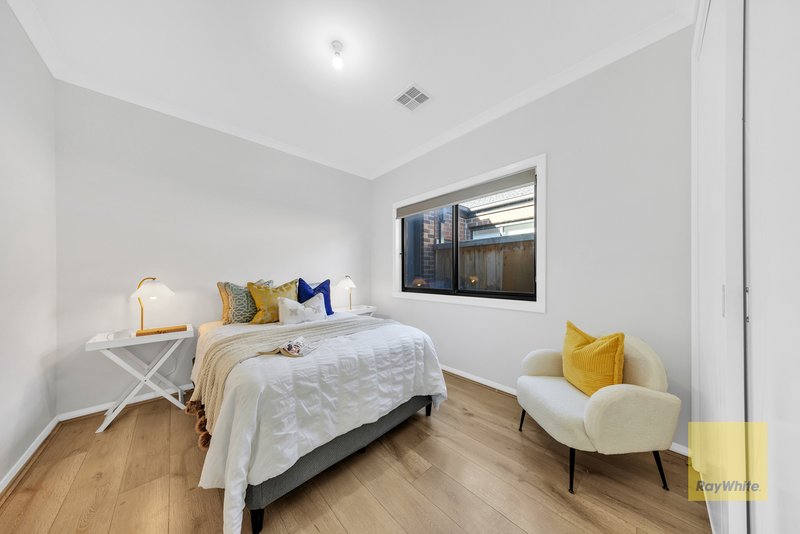 Photo - 43 Freshbrook Avenue, Truganina VIC 3029 - Image 13