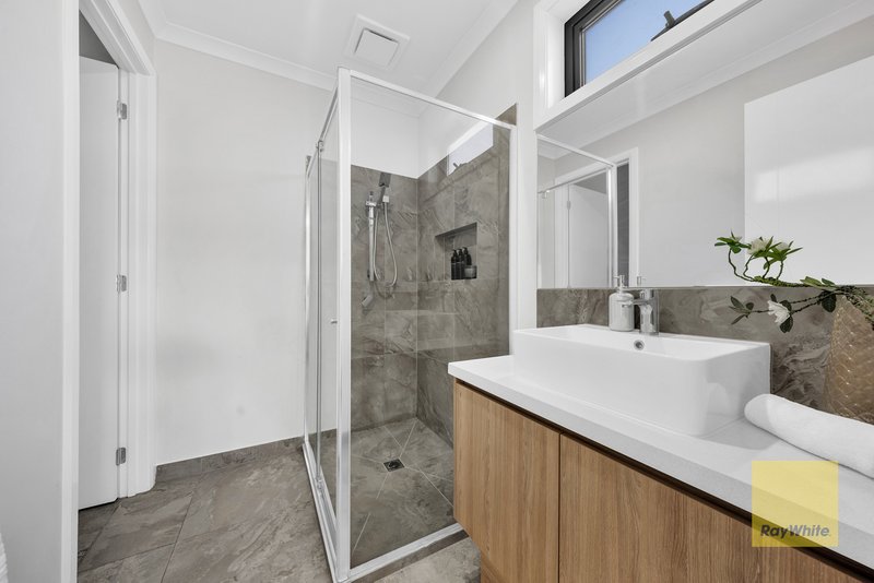 Photo - 43 Freshbrook Avenue, Truganina VIC 3029 - Image 14