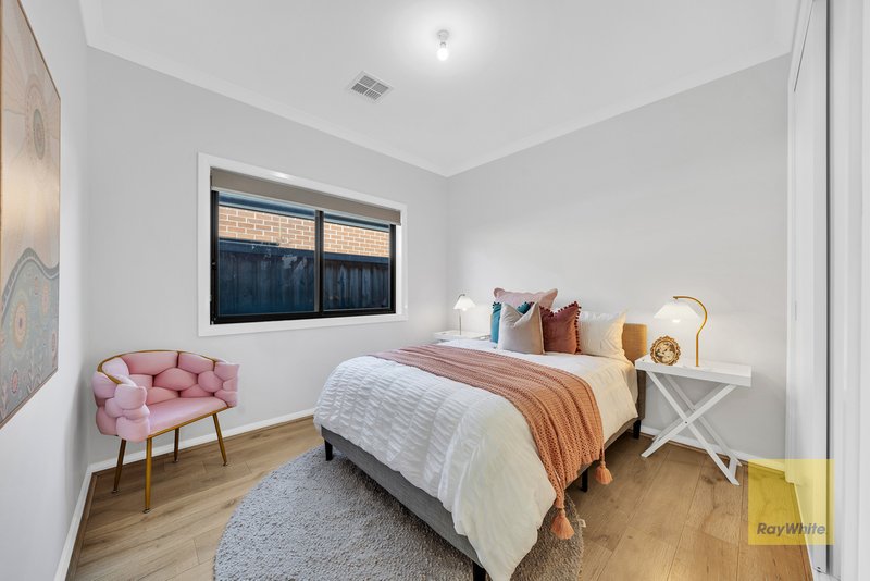 Photo - 43 Freshbrook Avenue, Truganina VIC 3029 - Image 15