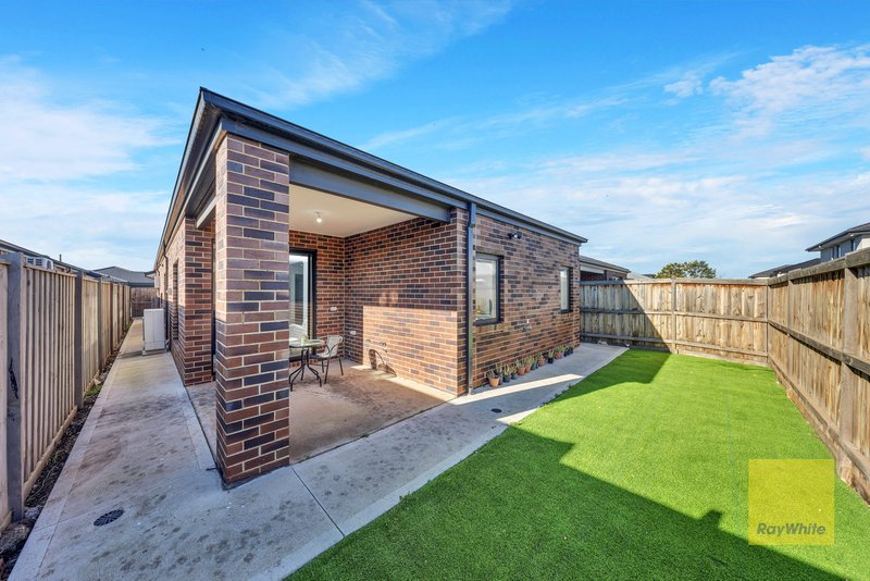 Photo - 43 Freshbrook Avenue, Truganina VIC 3029 - Image 17