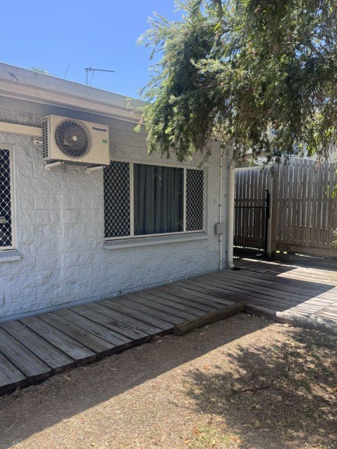 Photo - 43 Garner Road, Kirwan QLD 4817 - Image 9