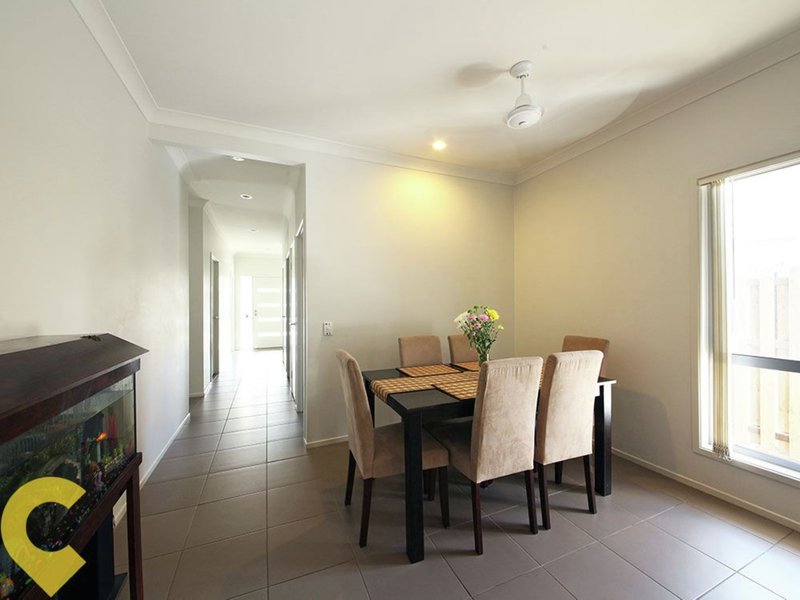 Photo - 43 Gibbs Street, North Lakes QLD 4509 - Image 6