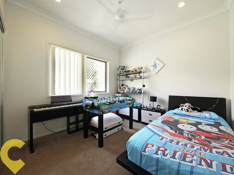 Photo - 43 Gibbs Street, North Lakes QLD 4509 - Image 11