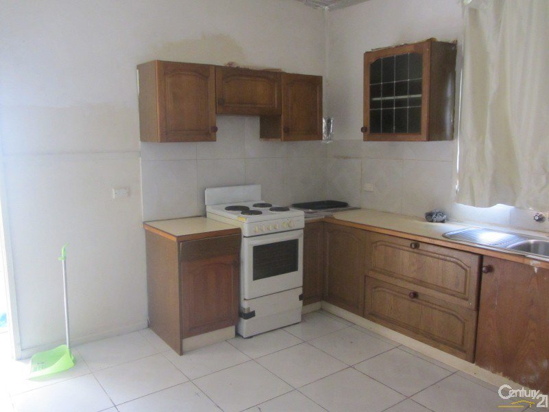 Photo - 43 Gilbert Street, Cabramatta NSW 2166 - Image 2