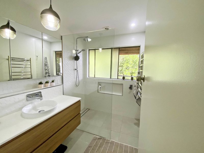 Photo - 43 Glenella Street, The Gap QLD 4061 - Image 3