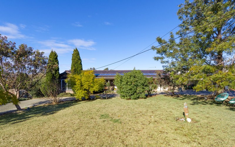 Photo - 43 Glenfield Road, Glenfield NSW 2167 - Image 2