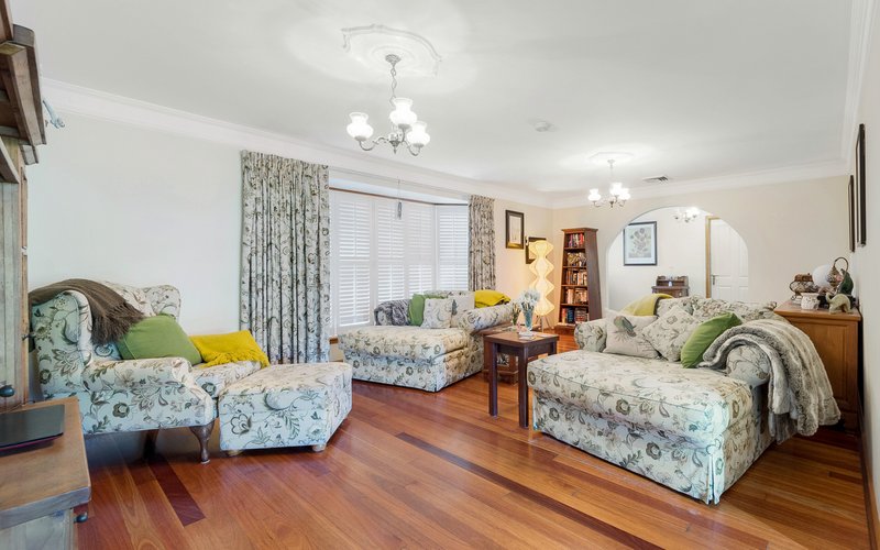 Photo - 43 Glenfield Road, Glenfield NSW 2167 - Image 4