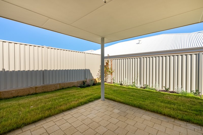 Photo - 43 Golden Bay Drive, Golden Bay WA 6174 - Image 15