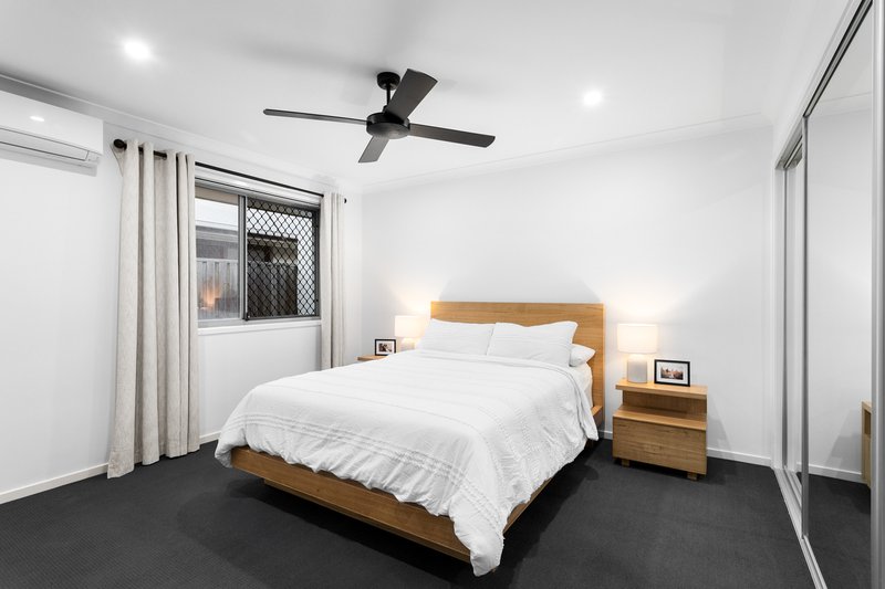 Photo - 43 Goldstar Circuit, Caboolture QLD 4510 - Image 6