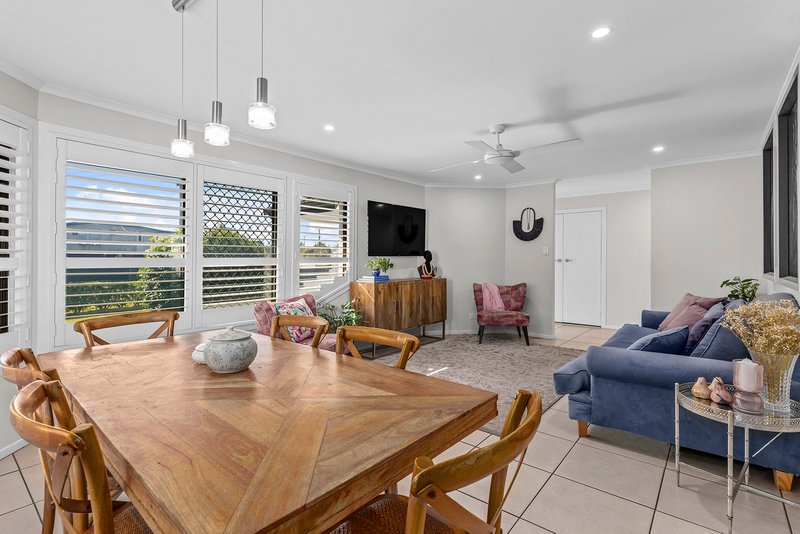 Photo - 43 Granville Drive, Bray Park QLD 4500 - Image 4