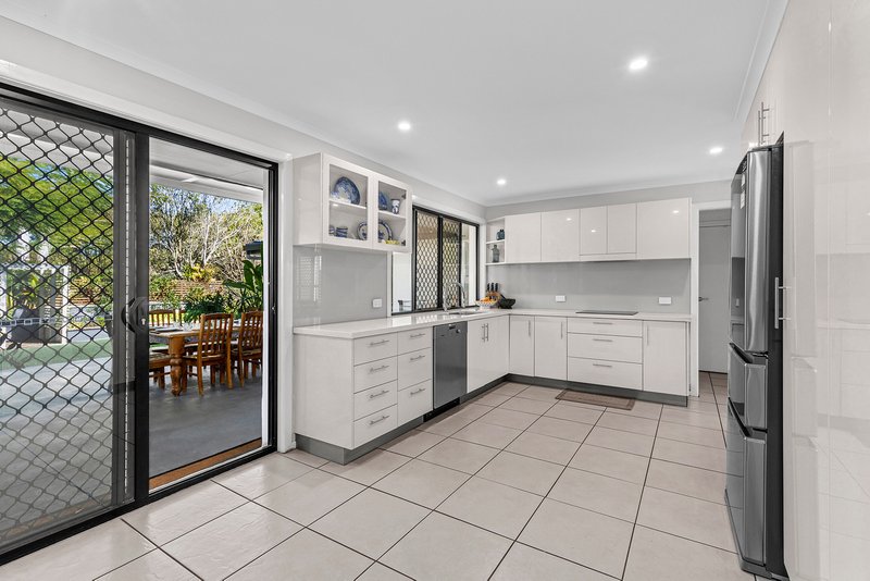 Photo - 43 Granville Drive, Bray Park QLD 4500 - Image 5