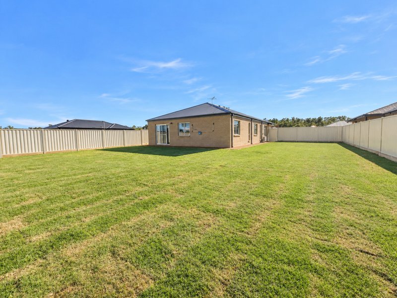Photo - 43 Grasso Drive, Cobram VIC 3644 - Image 15