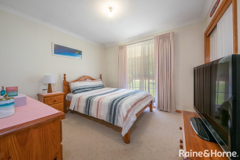 Photo - 43 Greenvale Drive, Gisborne VIC 3437 - Image 13