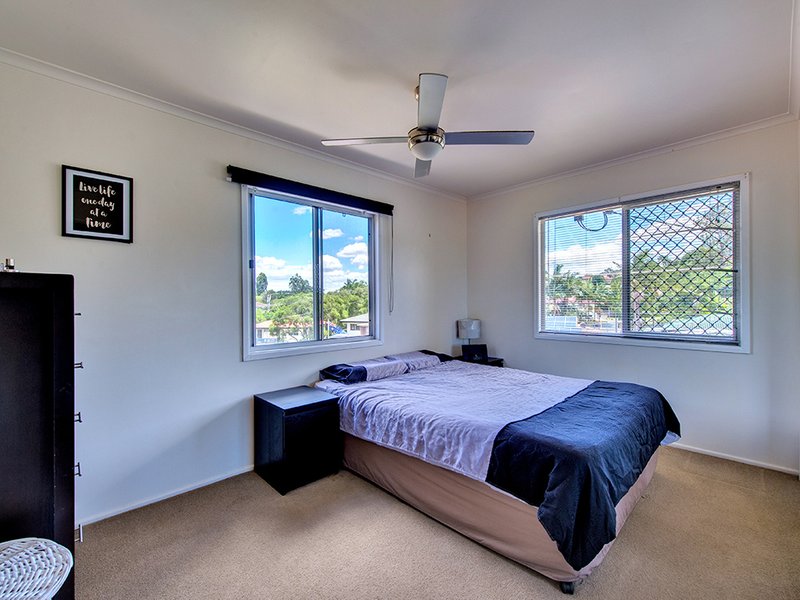 Photo - 43 Grevillea Street, Everton Hills QLD 4053 - Image 9