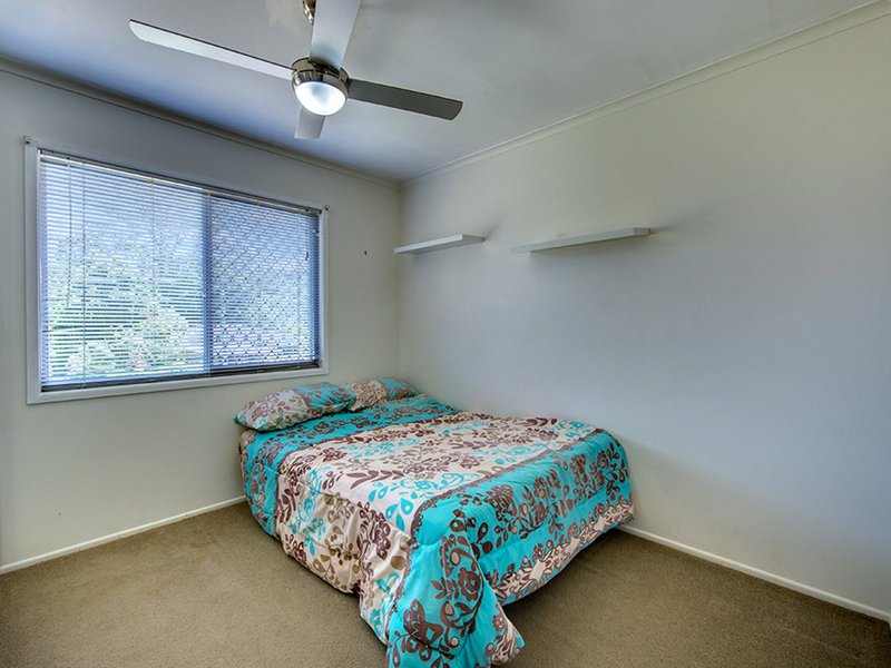 Photo - 43 Grevillea Street, Everton Hills QLD 4053 - Image 11