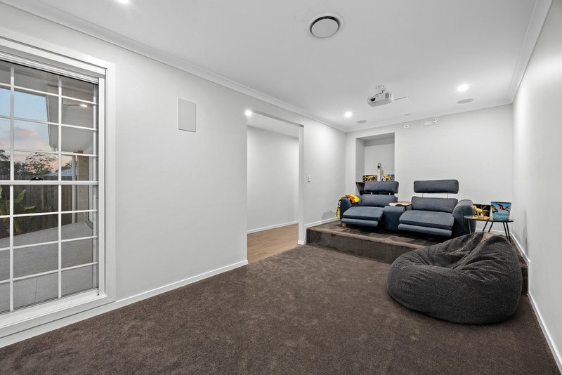 Photo - 43 Grevillea Way, Park Ridge QLD 4125 - Image 9