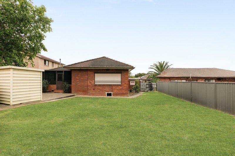 Photo - 43 Grimson Crescent, Liverpool NSW 2170 - Image 8