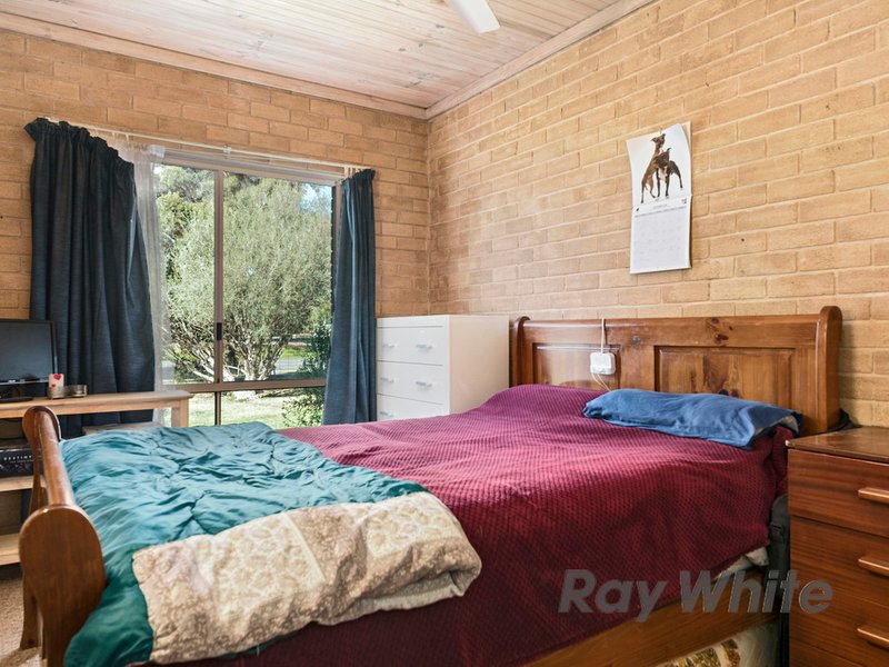 Photo - 43 Halls Road, Goorambat VIC 3725 - Image 4