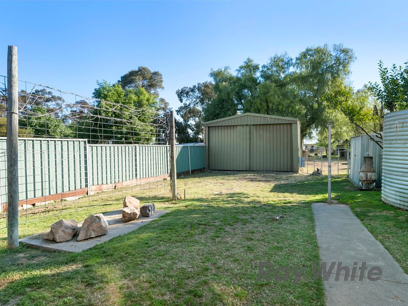 Photo - 43 Halls Road, Goorambat VIC 3725 - Image 6